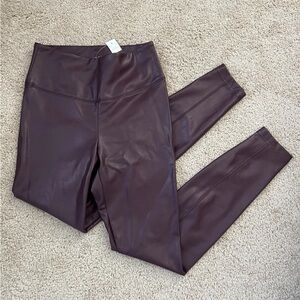 WHBM Runway Cabernet Vegan Faux Leather Leggings Size 4 NWT